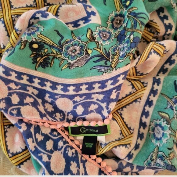 C. Wonder Lightweight Colorful Paisley Shawl/Wrap w/Pom Pom Fringe Trim - Picture 1 of 6